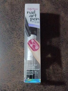 4/$30 New Sally Hansen Nail Art Pen - #01 White